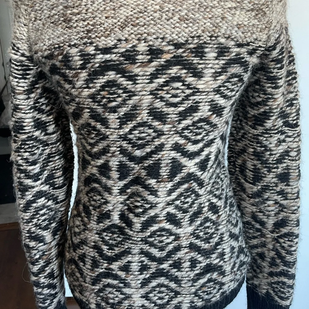 Aritzia Wool Alpaca Chunky Knit Turtle Neck Pullover Sweater. XS. - Picture 7 of 10